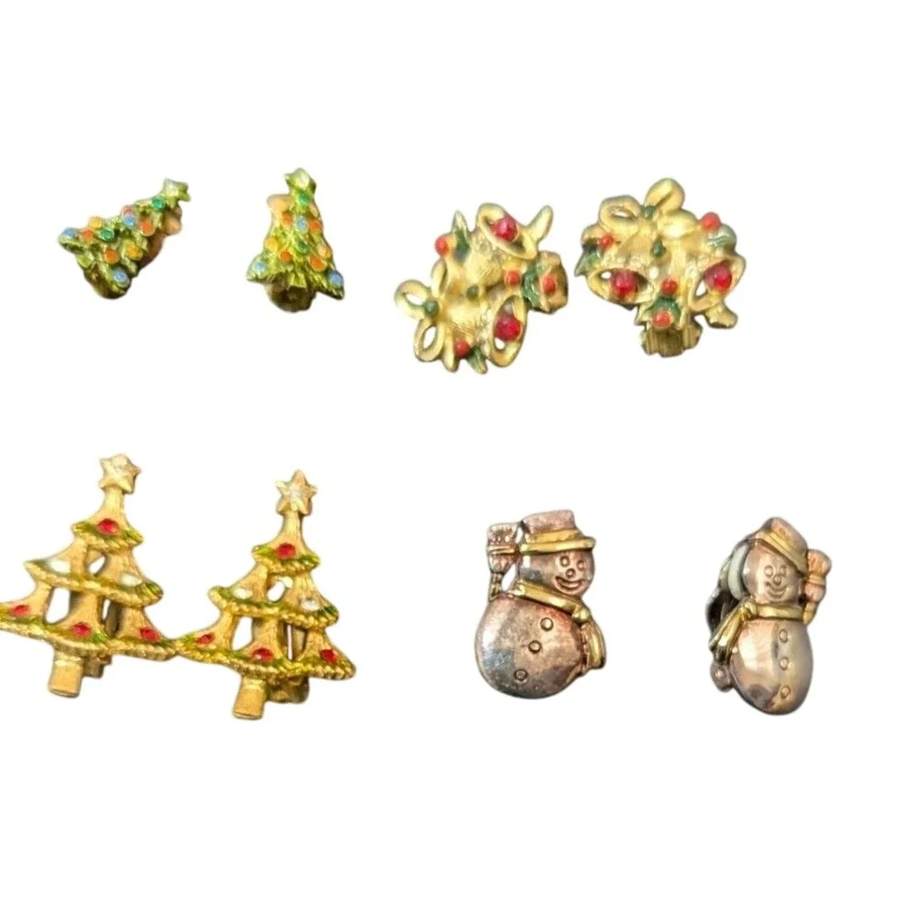 Vtg Christmas Clip On Earrings Set 4 Pairs Trees Snowmen Bells Holiday Jewelry